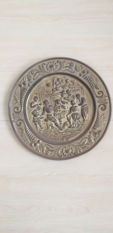 Round Brass Wall Plate