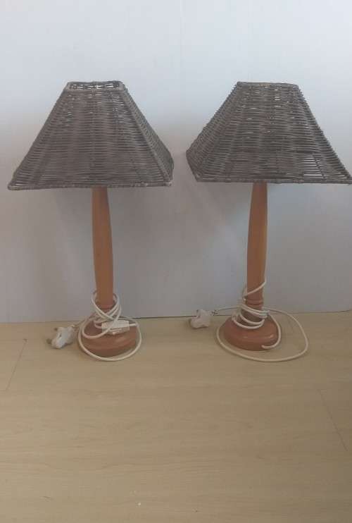 Set of 2 Wooden Table Lamps with Wicker Shades