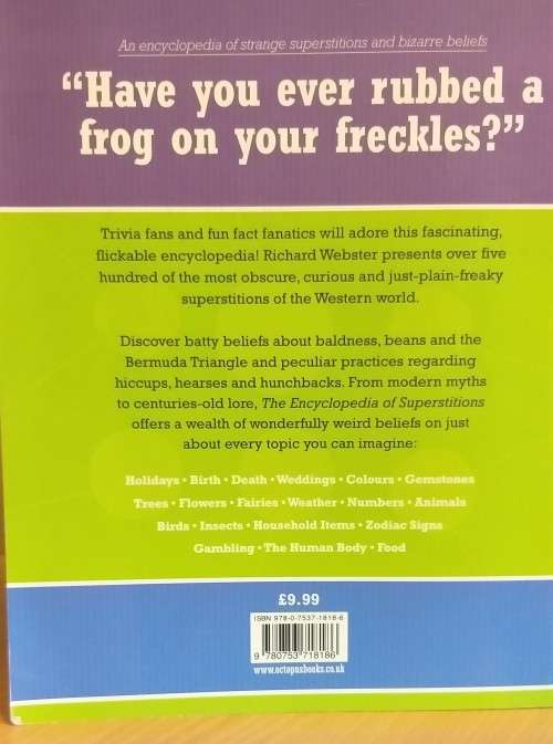 The Encyclopedia of Superstitions by Richard Webster (Paperback)
