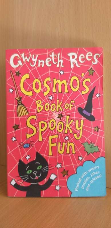 Cosmo`s Book of Spooky Fun : Gwyneth Rees (Paperback)