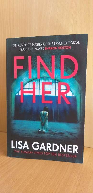 Find Her by Lisa Gardner (Paperback)