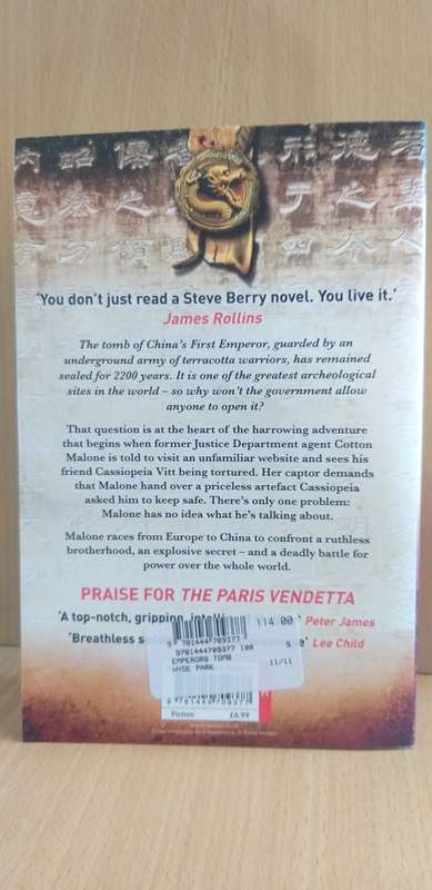 The Emperor`s Tomb: Steve Berry (Paperback)