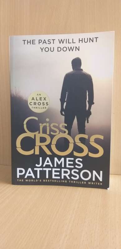 Criss Cross : James Patterson (Large Paperback)