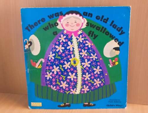 Child`s Play - There Was an Old Lady Who Swallowed a Fly: Pam Adams (Paperback)