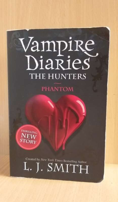 Vampire Diaries : The Hunters : L.J. Smith (Paperback)