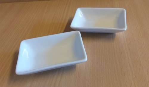 Set of 6 - 2 x Small Chinese Dishes, 2 x Small Bowls, 2 x Small Sauce Bowls