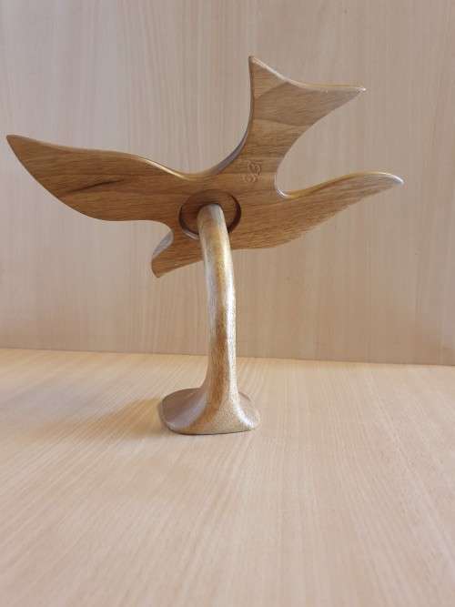 Myrtlewood Wooden Bird Figurine - Oregon Connection