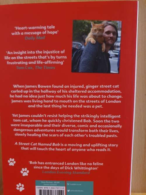 A Street Cat Named Bob - How one man and his cat found hope on the streets (Paperback) James Bowen