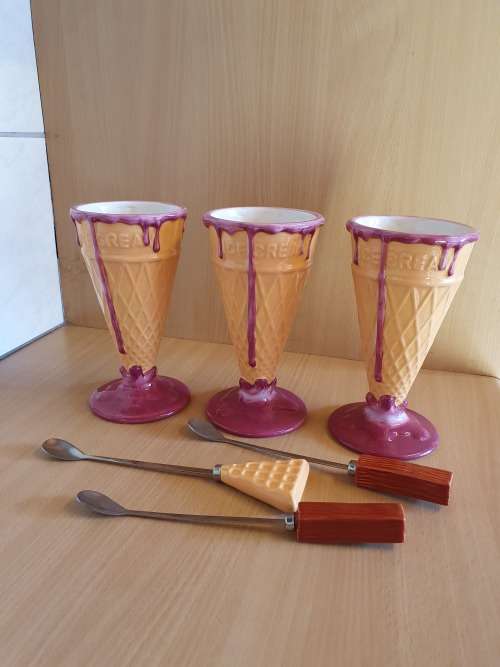 Set of 2 - Gelatto Dessert Bowl with Spoon