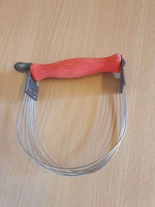 Vintage Wooden Handle Pastry Cutter