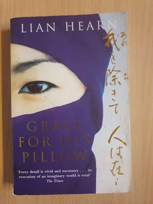 Grass for his Pillow : Lian Hearn (Paperback)