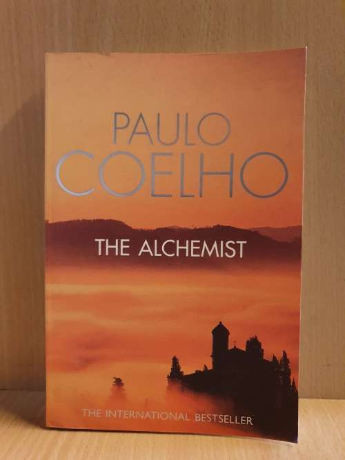 The Alchemist by Paulo Coelho (Paperback)