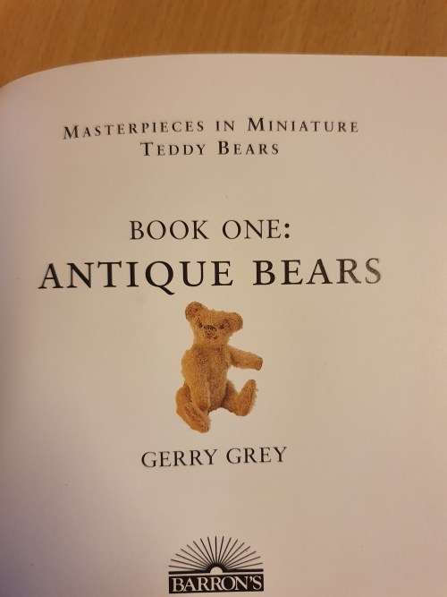 Masterpieces in Miniature Antique Bears: Gerry Grey (Hardcover)