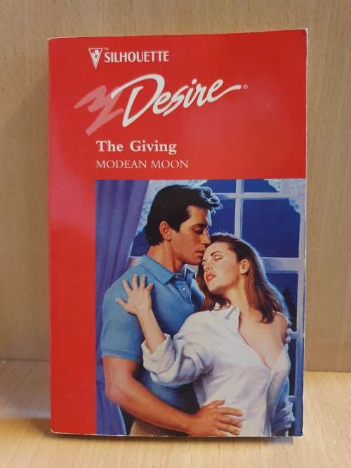 Silhouette Desire - The Giving: Modean Moon  (Paperback)