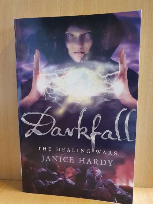 Darkfall - The Healing Wars: Janice Hardy (Paperback)