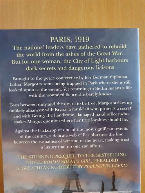 The Ambassador`s Daughter: Pam Jenoff (Paperback)