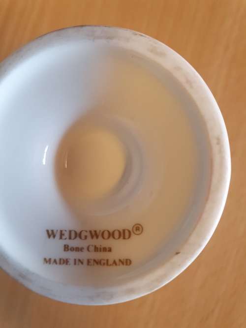 Small Wedgwood Fine Bone China Vase (height 9cm. width 7cm)