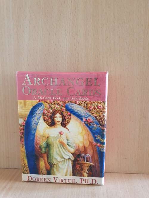 Archangel Oracle Cards - A 45-Card Deck and Guidebook - Doreen Virtue, PH.D