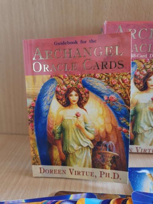 Archangel Oracle Cards - A 45-Card Deck and Guidebook - Doreen Virtue, PH.D