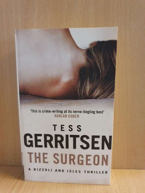 The Surgeon : Tess Gerritsen (Paperback)