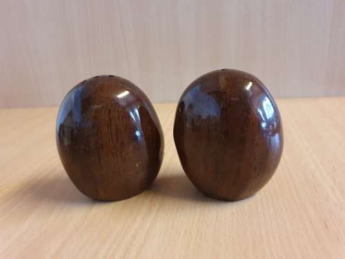 Set of 2 Wooden Salt & Pepper Shakers - height 7cm. width 7cm