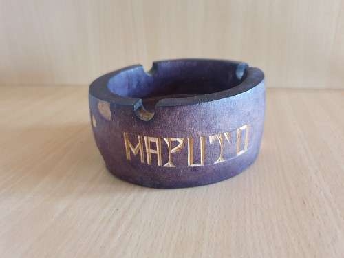 Round Wooden Ashtray - Maputo - width 11cm. height 5cm