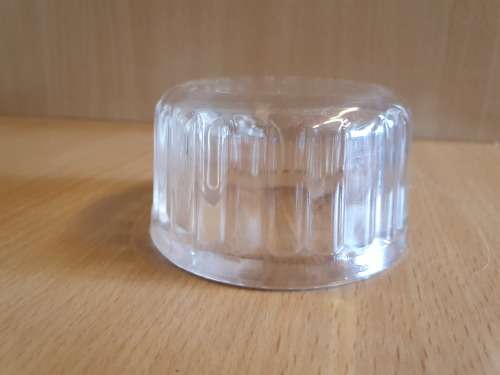 Set of 4 Round Clear Glass Ramekins - width 8cm. height 5cm