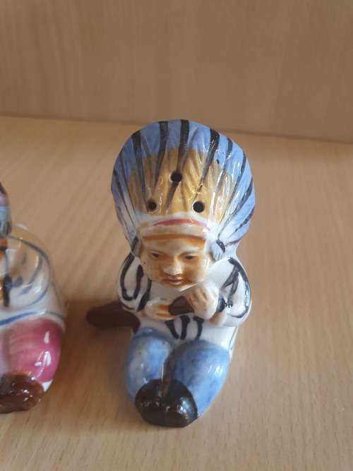 Set Vintage Native American Indian Salt & Pepper Shakers