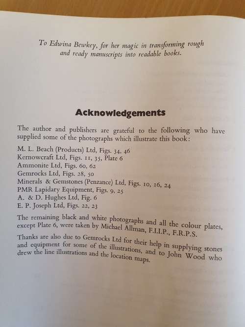 Rock and Gem Polishing - A Complete guide to amateur lapidary: Edward Fletcher (Hardcover)