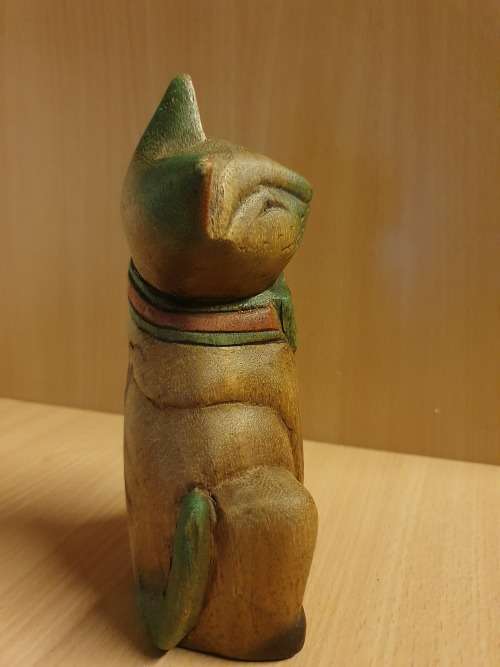 Wooden Cat Figurine - height 17cm. width 10cm