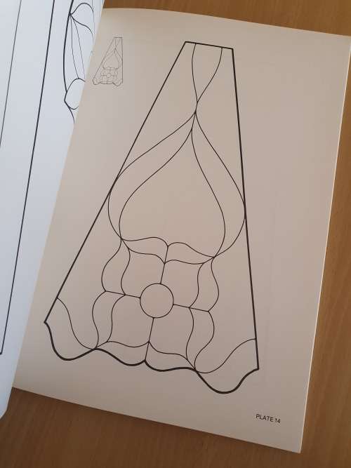 Easy to Make Stained Glass Lampshades : Ed Sibbett, JR (will full size templates)