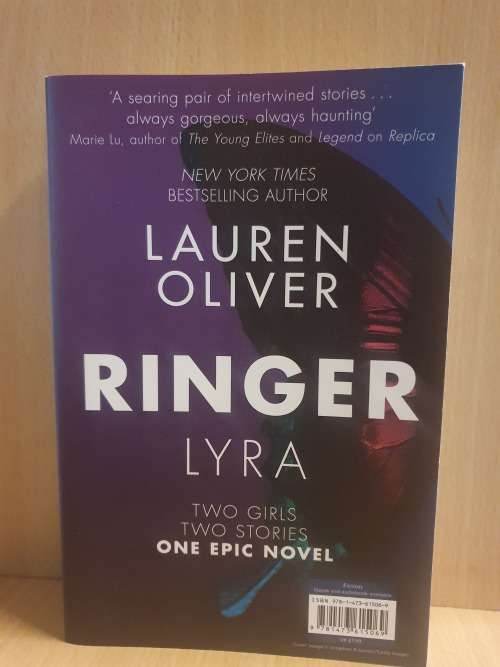 Ringer : Lauren Oliver (Paperback)