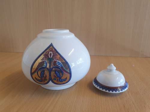 Elizabeth Arden Byzantium Collection Porcelain Love Birds Jar