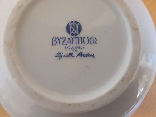 Elizabeth Arden Byzantium Collection Porcelain Love Birds Jar
