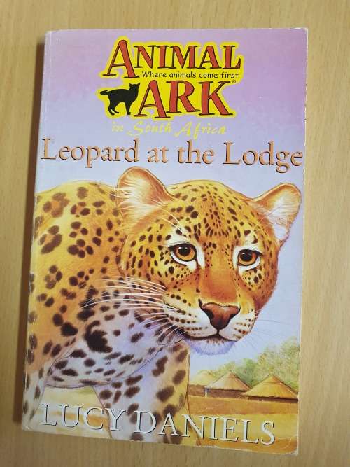 Animal Ark - Leopard at the Lodge: Lucy Daniels  (Paperback)