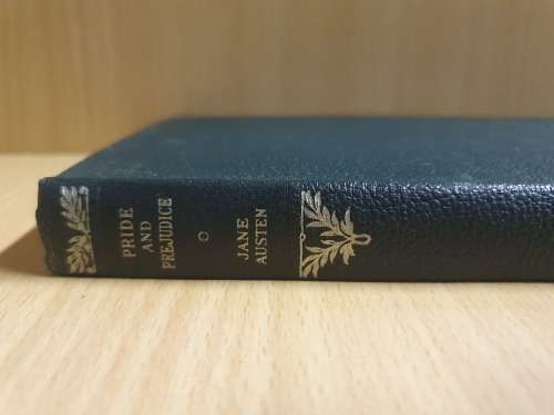 Great Expectations: Charles Dickens - Permanent Classics