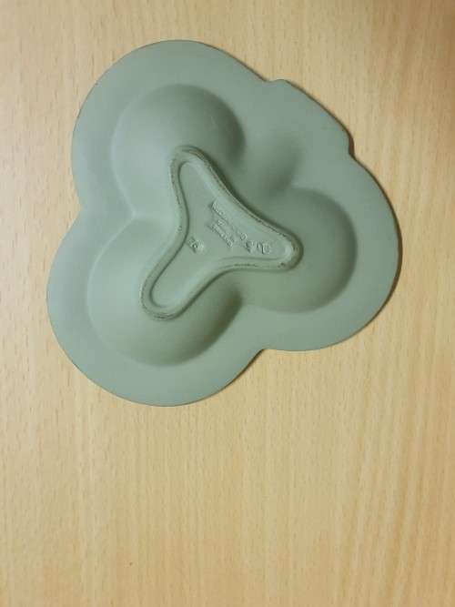 Wedgwood Jasper Blue Clover Dish - Made in England - width 11cm