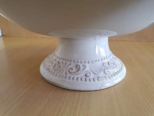 Round Footed Ceramic Bowl/Dish