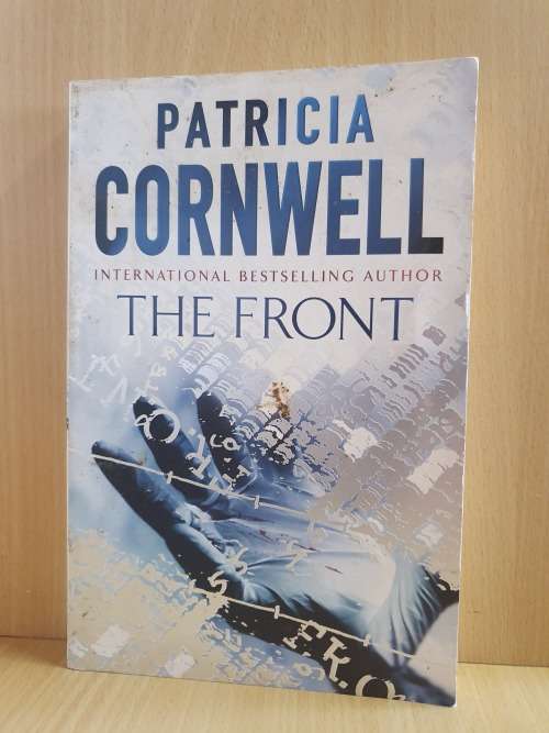 The Front: Patricia Cornwell (Paperback)