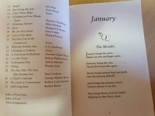 Read Me (10th Anniversary Edition) A Poem for Every Day of The Year (Paperback)
