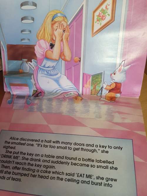 Alice in Wonderland (Pop-Up Storybook)