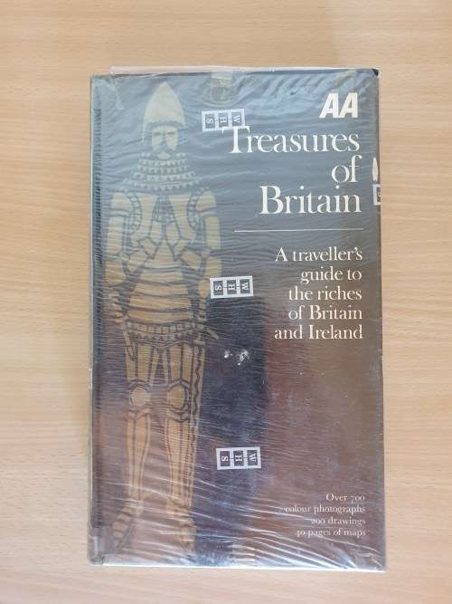 Treasures of Britain - A Traveller`s Guide to the Riches of Britain and Ireland (Hardcover)