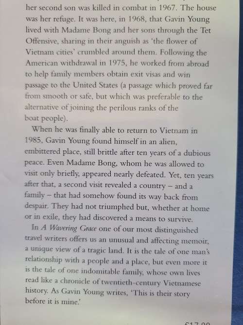 A Wavering Grace - A Vietnamese Family in War and Peace: Gavin Young (Hardcover)