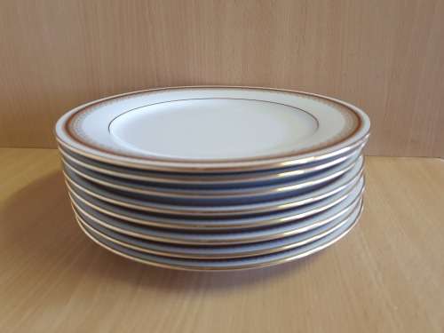 Noritake Doral Maroon 2992 Plate - width 21cm