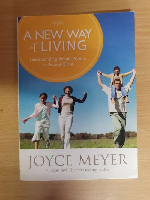 A New Way of Living: Joyce Meyer (Paperback)