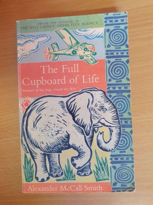 The Full Cupboard of Life: Alexander McCall Smith (Paperback)