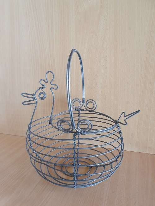 Metal Chicken Shape Egg Holder