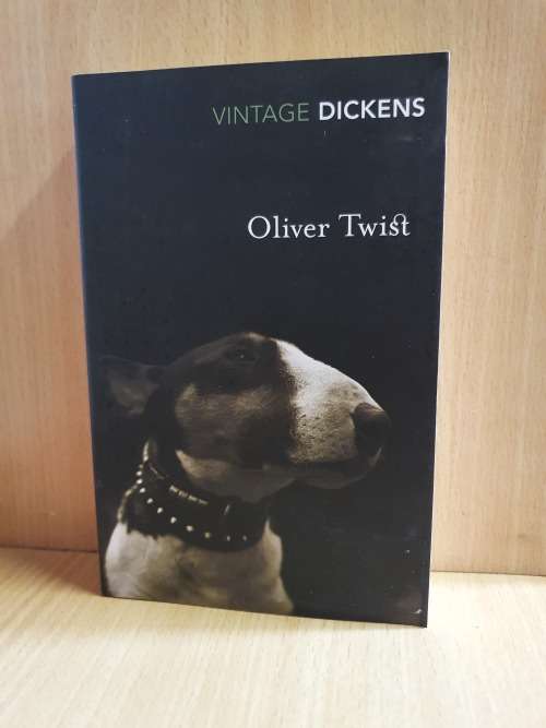 Vintage Dickens - Oliver Twist by Charles Dickens (Paperback)