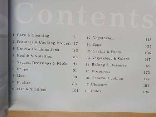 The AMC Book - Over 150 Delicious Recipes Cooked the AMC Way (Hardcover)