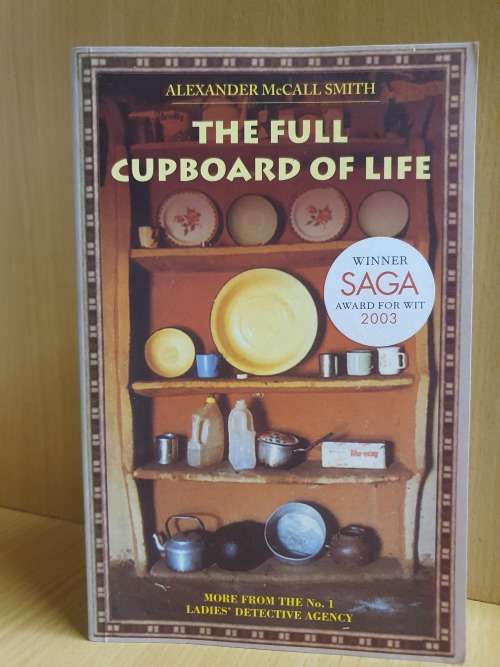 The Full Cupboard of Life: Alexander McCall Smith (Paperback)